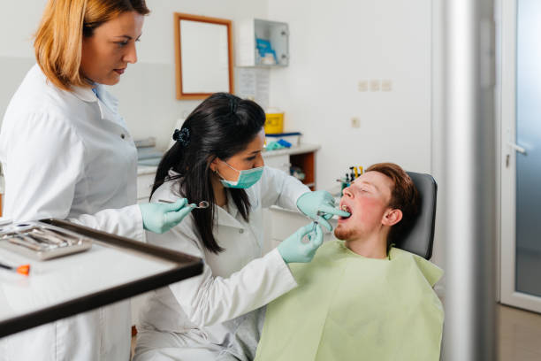 Best Tooth Infection Emergency Dentist  in Shelton, NE